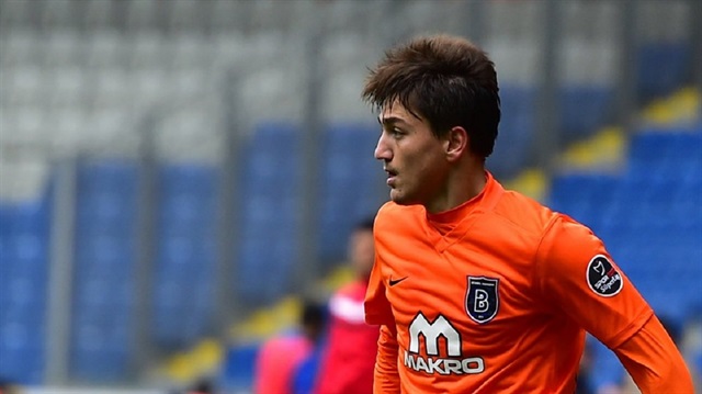 Başakşehir'in genç futbolcusu Cengiz Ünder gördüğü sarı kartla Trabzonspor maçı öncesinde cezalı duruma düştü.