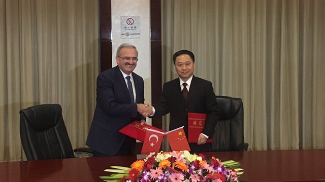 بروتوكل توأمة بين مدينتي "أنطاليا" التركية و"خفي" الصينية
