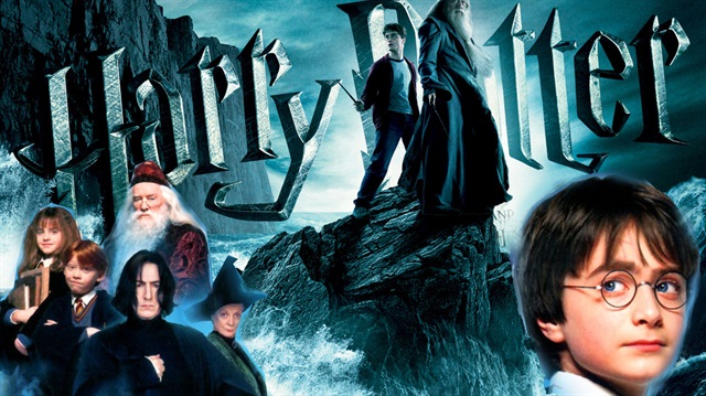 Harry Potter filminin senaryosunun yazarın kendi eliyle yazdığı giriş sayfası çalındı. 
