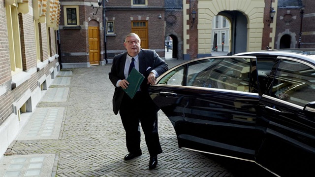 ​Hollanda'nın en büyük partisinin genel başkanı istifa etti