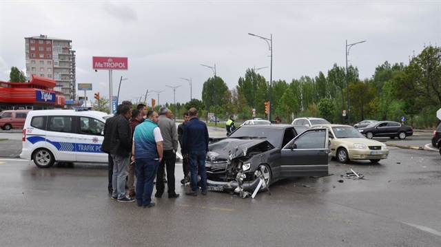 Yerel Haber: Sivas’ta meydana gelen trafik kazasında 4 kişi yaralandı.
​