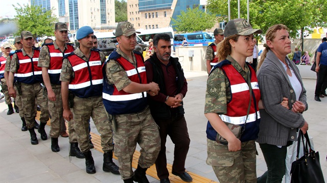 Bölücü terör örgütü PKK'ya yönelik operasyonda gözaltına alınan 20 zanlıdan 7'si tutuklandı