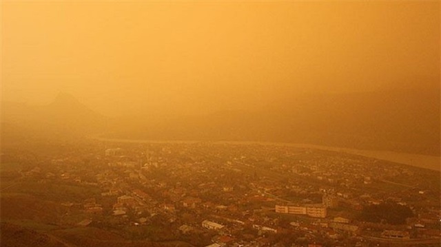 Diyarbakır'da toz taşınımı etkili oluyor! Diyarbakır hava durumu