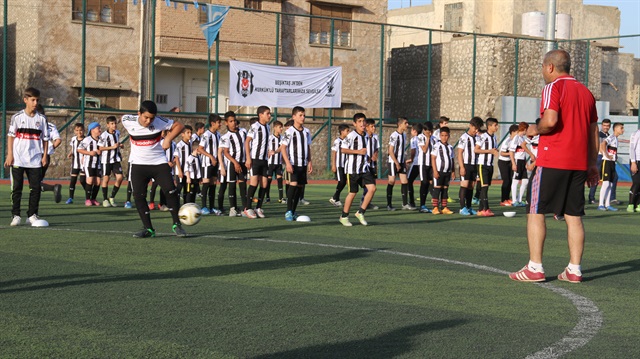Beşiktaş Kerkük'te futbol okulu açtı.
