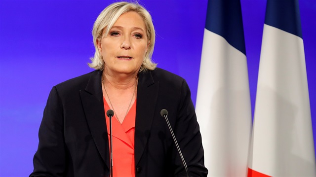 Ulusal Cephe'nin lideri Le Pen
