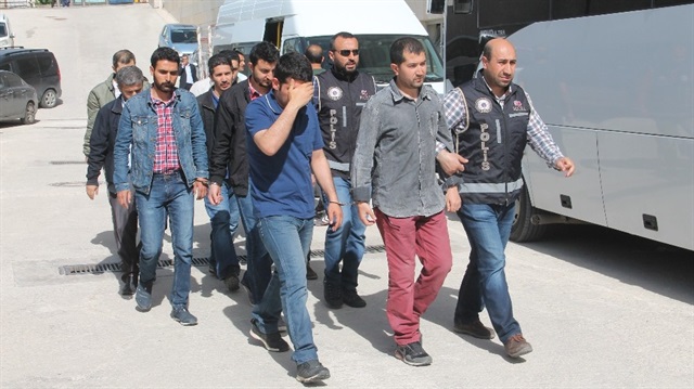 Yerel Haber: Elazığ’da Fetullahçı Terör Örgütü ve Paralel Devlet Yapılanması (FETÖ/PDY) soruşturması kapsamında gözaltına alınan 16 şüphelinden 7’si tutuklandı.