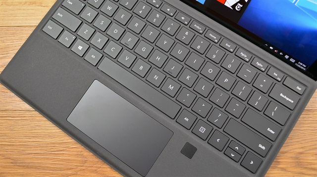 Microsoft, klavye ve biyometrik tarayıcıyı birleştirdi: Parmak izi okuyuculu klavye geliyor