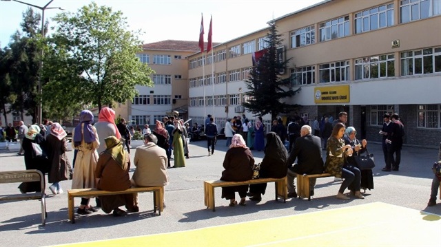 Samsun’da öğrenciler, Kamu Personeli Seçme Sınavında (KPSS) ter döktü.