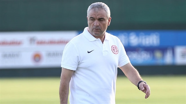 54 yaşındaki Çalımbay, Antalyaspor başında çıktığı 26 lig maçında 15 galibiyet alırken 5 beraberlik ve 6 mağlubiyet aldı.