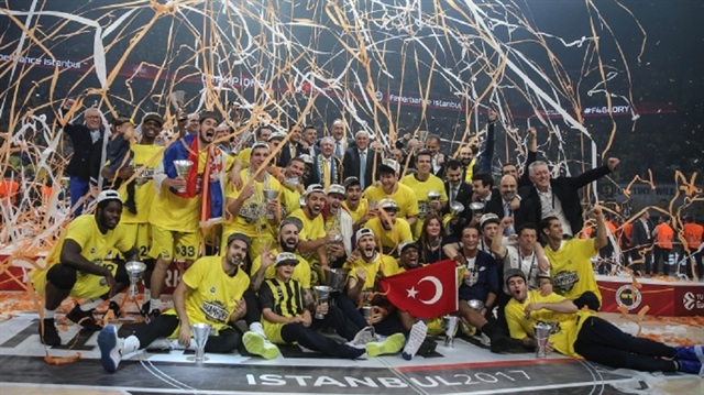 أردوغان يهنئ فنربهتشه بتتويجه بلقب الدوري الأوروبي لكرة السلة