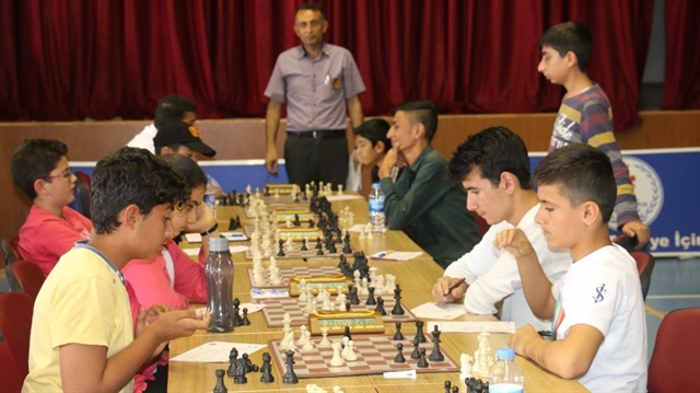 Altınova Belediyesi 11. Geleneksel Satranç Turnuvası Altınova Belediyesi Spor Salonu’nda gerçekleştirildi.
