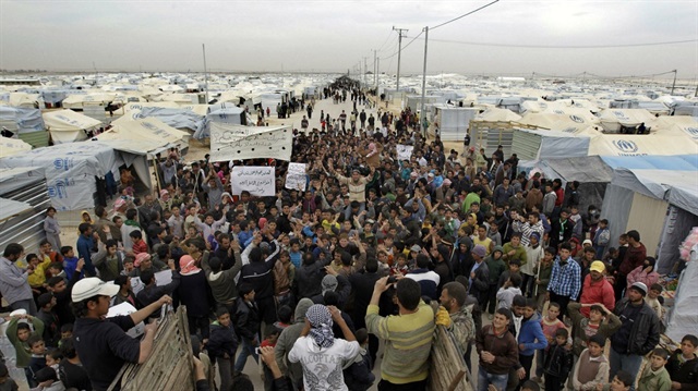 Lübnan'da Suriyeli mülteci krizi büyüyor