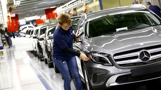 Mercedes Benz’in 11 tesisine soruşturma başlatıldı!