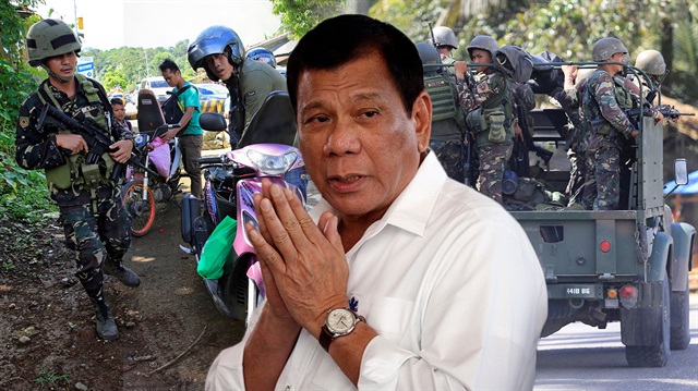 Duterte, sıkıyönetim ilan ettiğini, yarıda kestiği Rusya ziyareti sırasında açıkladı. 