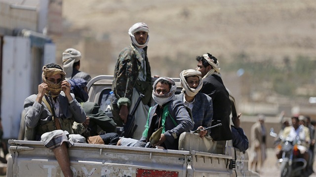 الحوثيون يخطفون نشطاء سياسيين في صنعاء