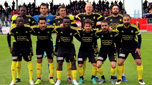 Yeni Malatyaspor’da 12 futbolcunun sözleşmesi sona erdi.