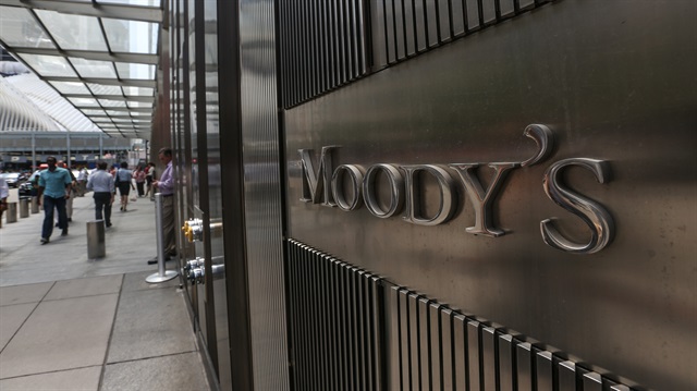 Çin, kredi notunu düşüren uluslararası reyting kuruluşu Moody’s'e tepki gösterdi.