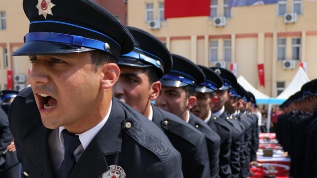 Adana Kemal Serhadlı Polis Meslek Yüksekokulu’nda (POMEM) 15. dönem mezunlarının yemin töreni gerçekleştirildi.