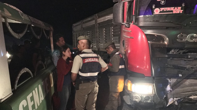 Aydın'da otomobil ile TIR çarpıştı: 4 ölü, 1 yaralı