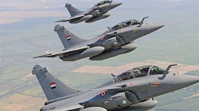 الجيش المصري: القوات الجوية دمرت مناطق تمركز وتدريب إرهابيين في ليبيا 