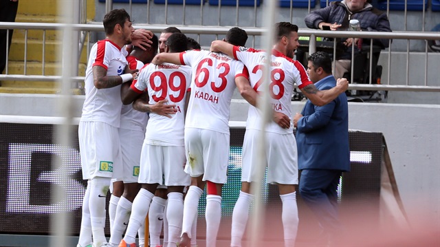 Antalyaspor deplasmanda kritik bir galibiyet aldı.