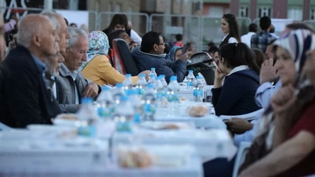 Mardin’de ilk iftar açıldı

