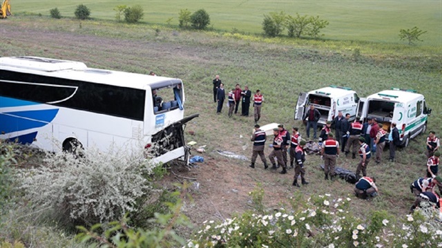 The bus lost control at approximately 6:00 a.m. at the Çankırı-Çandır road crossing and rolled into a ditch.