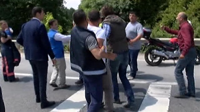 Kazadan sonra vatandaşlar birbirine girdi