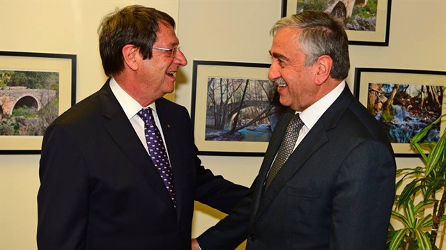 KKTC Cumhurbaşkanı Mustafa Akıncı'yı ve Rum lider Nikos Anastasiadis