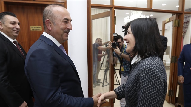 Dışişleri Bakanı Çavuşoğlu, KKTC Cumhuriyet Meclisi Başkanı Sibel Siber ile bir araya geldi