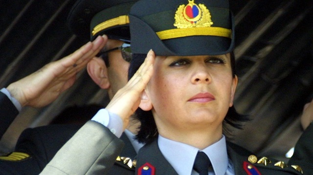Jandarma'nın ilk kadın komutanı Yarbay Songül Yakut