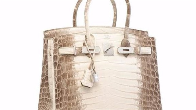 Hermès Birkin marka çanta, 377 bin dolara alıcı buldu.