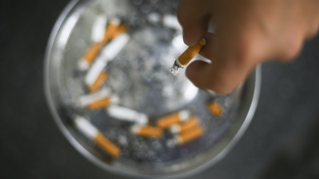 Sağlık Bakanı Recep Akdağ, sigara satışıyla ilgili yeni düzenleme yapacaklarını açıkladı. 