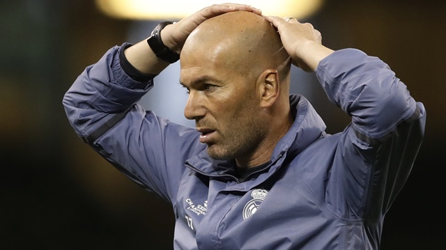 Portekizli defans oyuncusu Pepe, antrenörü Zidane'ı dürüst olmamakla suçladı.