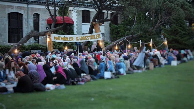 Boğaziçi Üniversitesi'nde iftar keyfi