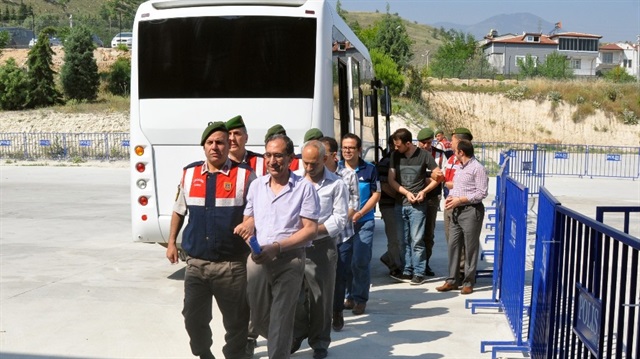 Denizli’de FETÖ’nün eğitim ayağı yargı karşısına çıktı.