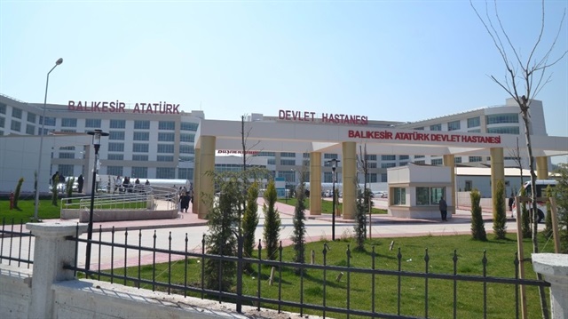 Sağlık Bakanlığı'ndan çıkan haberlere açıklık getirilerek, "İddia edildiği gibi Balıkesir Yeni Atatürk Devlet Hastanesi'nin hizmet sunumunda aksama ya da hasta mağduriyeti bulunmamaktadır" denildi.