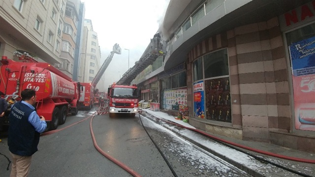 İtfaiye ekipleri yangına müdahalede bulundu. 