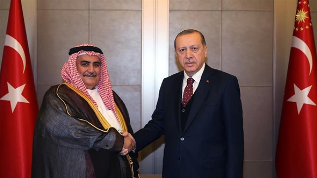 Cumhurbaşkanı Erdoğan Tarabya'daki Huber Köşkü'ndeki Bahreyn Dışişleri Bakanı Al Halife'yi kabul etti.