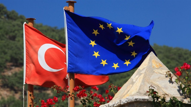 Türkiye, kamu alımları alanında sağlanacak açılımlarla Avrupa ülkelerinde gerçekleştirilen ihalelere engel olmadan erişim sağlanmasını hedefliyor.