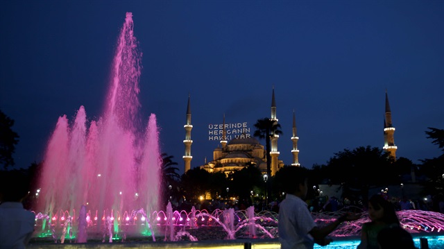 İstanbul iftar vakti -Ezan kaçta okunuyor? İstanbul iftar saati tıkla öğren ​