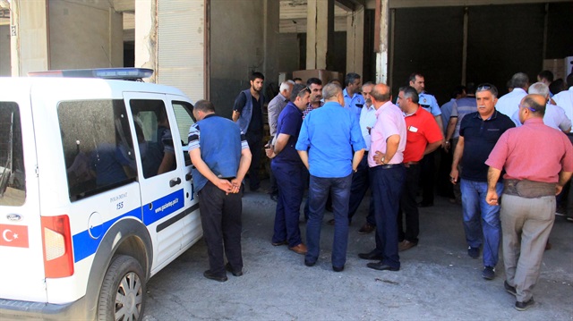 Gaziantep Haber: ​Akrabalar arasında miras nedeniyle çıkan silahlı kavgada yaralanan biri ağır 3 kişi hastaneye kaldırıldı.