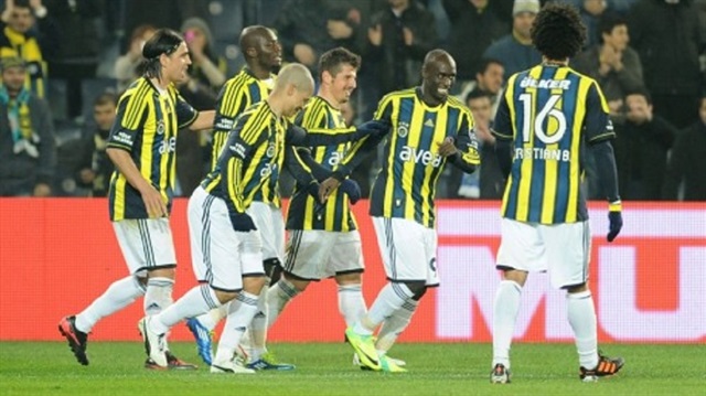 Fenerbahçe'nin eski futbolcusu Issiar Dia, 2010-2012 yılları arasında sarı lacivertli formayı giymişti.