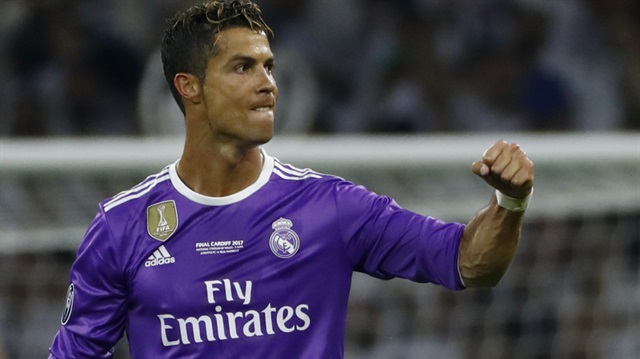 Ronaldo'nun Real Madrid'le olan sözleşmesi 2021'de sona eriyor.