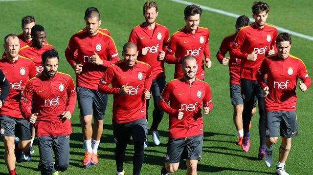Galatasaray'da yeni sezon öncesinde Nigel de Jong ve Hakan Balta'nın da kadroda düşünülmediği ortaya çıktı. 