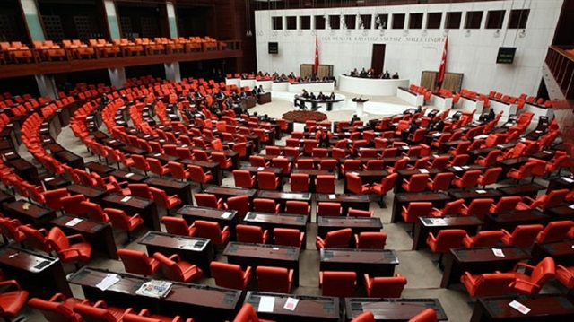 Meclis, 15 Temmuz Cumartesi gününe kadar çalışmalarına ara verdi.