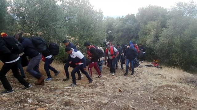 Çanakkale’nin Ayvacık ilçesinde yasa dışı yollarla Yunanistan’ın Midilli Adası’na geçiş yapmak isteyen 51 kaçak yakalandı.