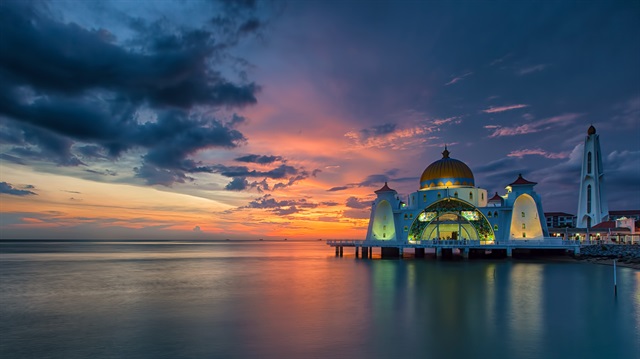 Dünyanın en 'sıradaşı' tasarıma sahip camileri