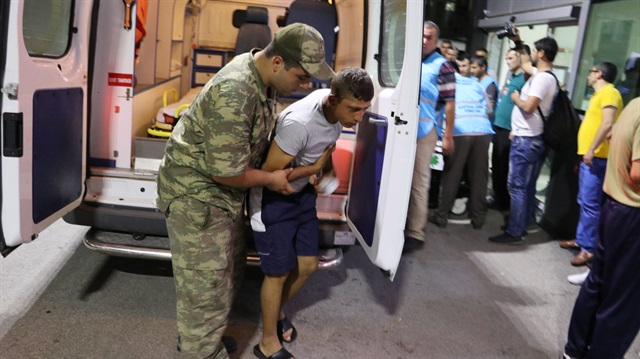 Manisa'da gıda zehirlenmesi şüphesiyle hastaneye kaldırılan askerler taburcu edildi. 