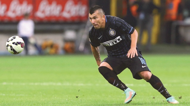 29 yaşındaki Medel, geride bıraktığımız sezonda Inter'de 30'u ilk 11 olmak üzere 31 resmi maçta forma giydi.